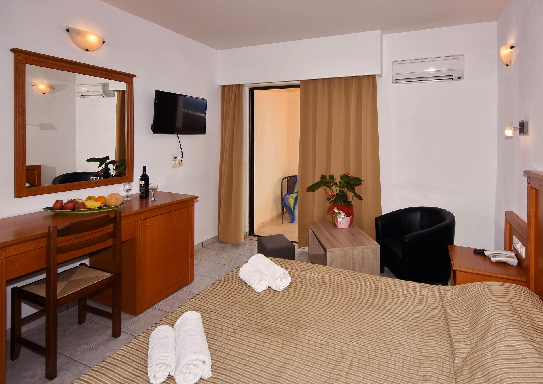Ocean Heights View Hotel Anissaras Екстер'єр фото